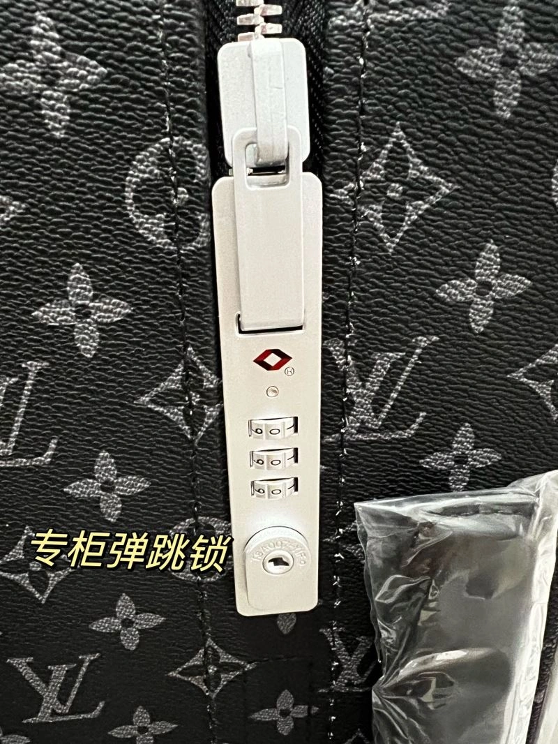 FashionForward Louis Vuitton Suitcase 65426