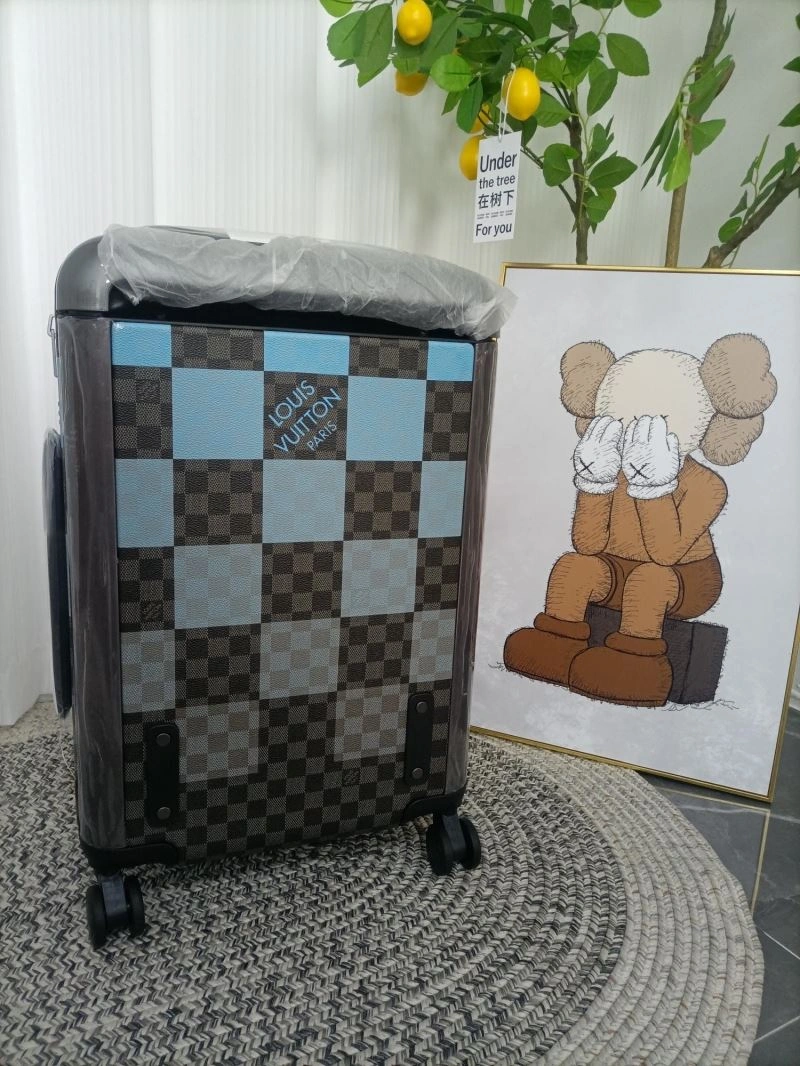RelaxedFit Louis Vuitton Suitcase 65413