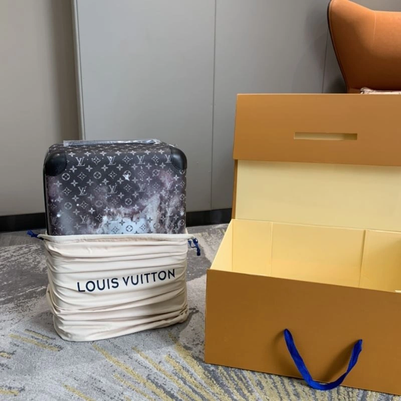 Versatile Louis Vuitton Suitcase 65415