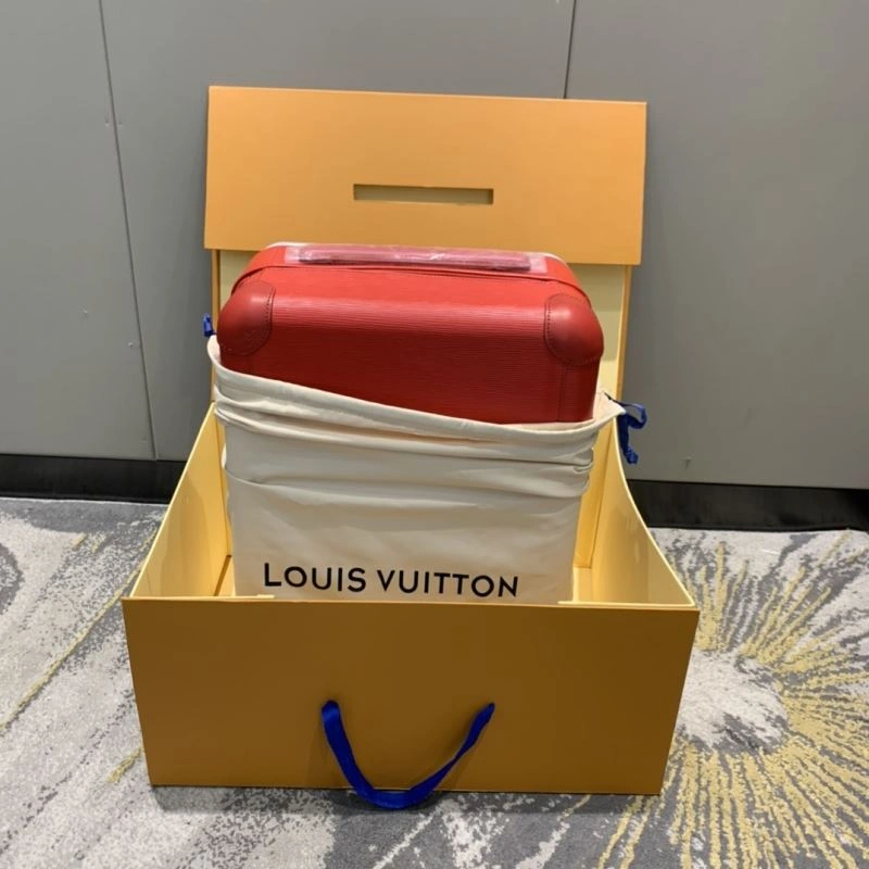 Sporty Louis Vuitton Suitcase 65408