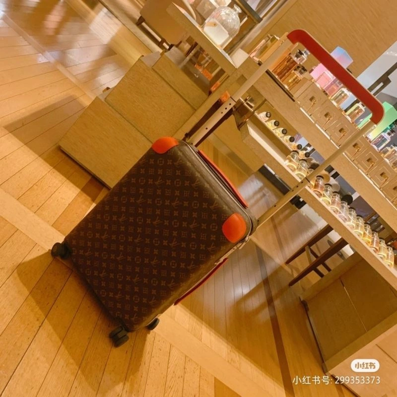 Vibrant Louis Vuitton Suitcase 65399