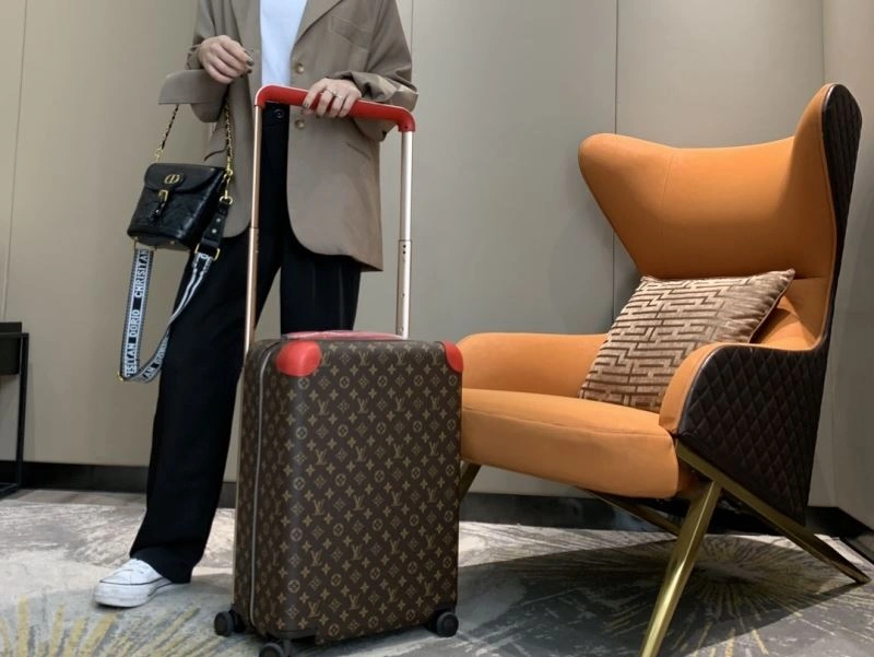 Vibrant Louis Vuitton Suitcase 65399