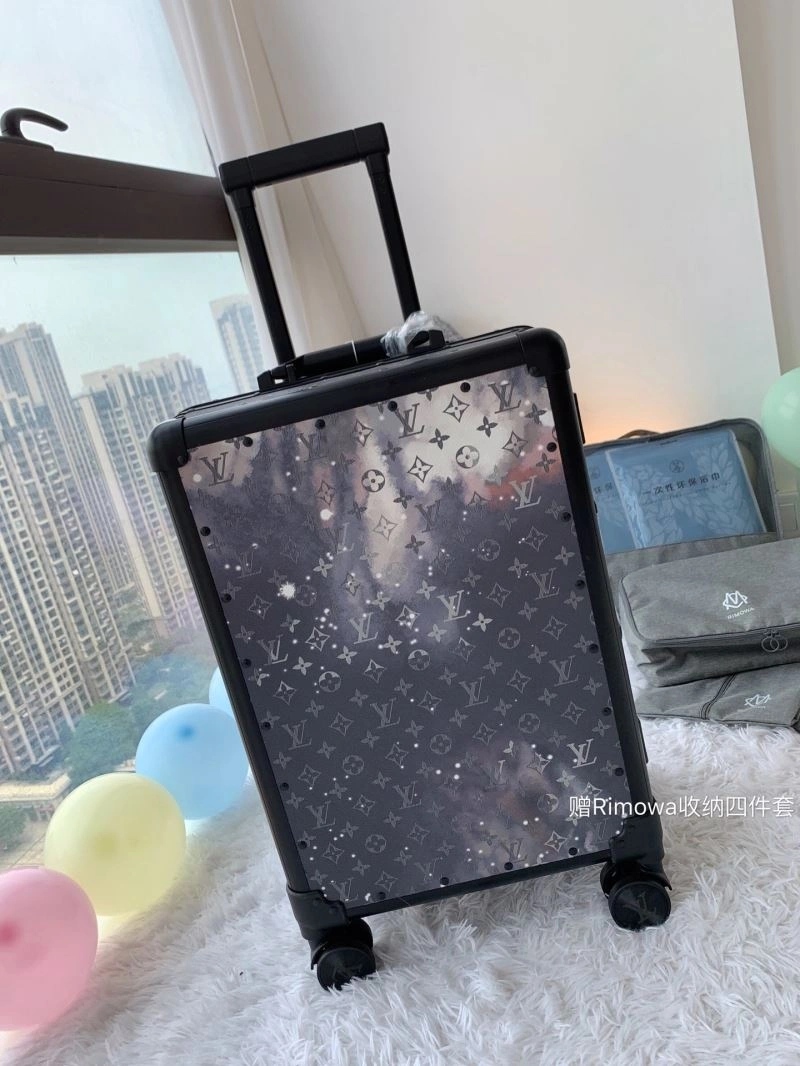 UrbanChic Louis Vuitton Suitcase 65522