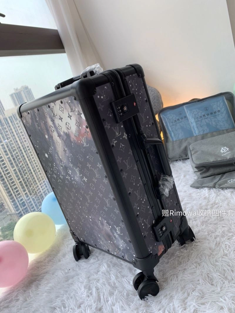 UrbanChic Louis Vuitton Suitcase 65522