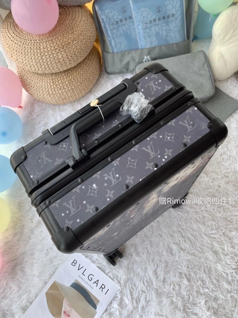 UrbanChic Louis Vuitton Suitcase 65522