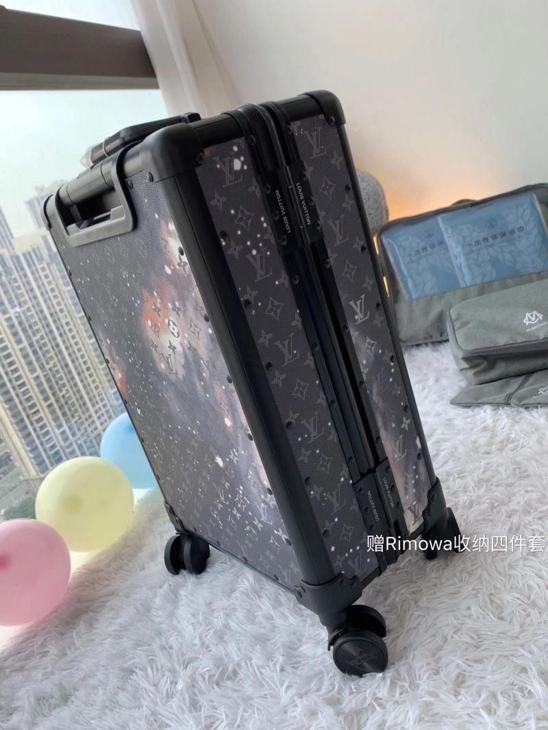 UrbanChic Louis Vuitton Suitcase 65522