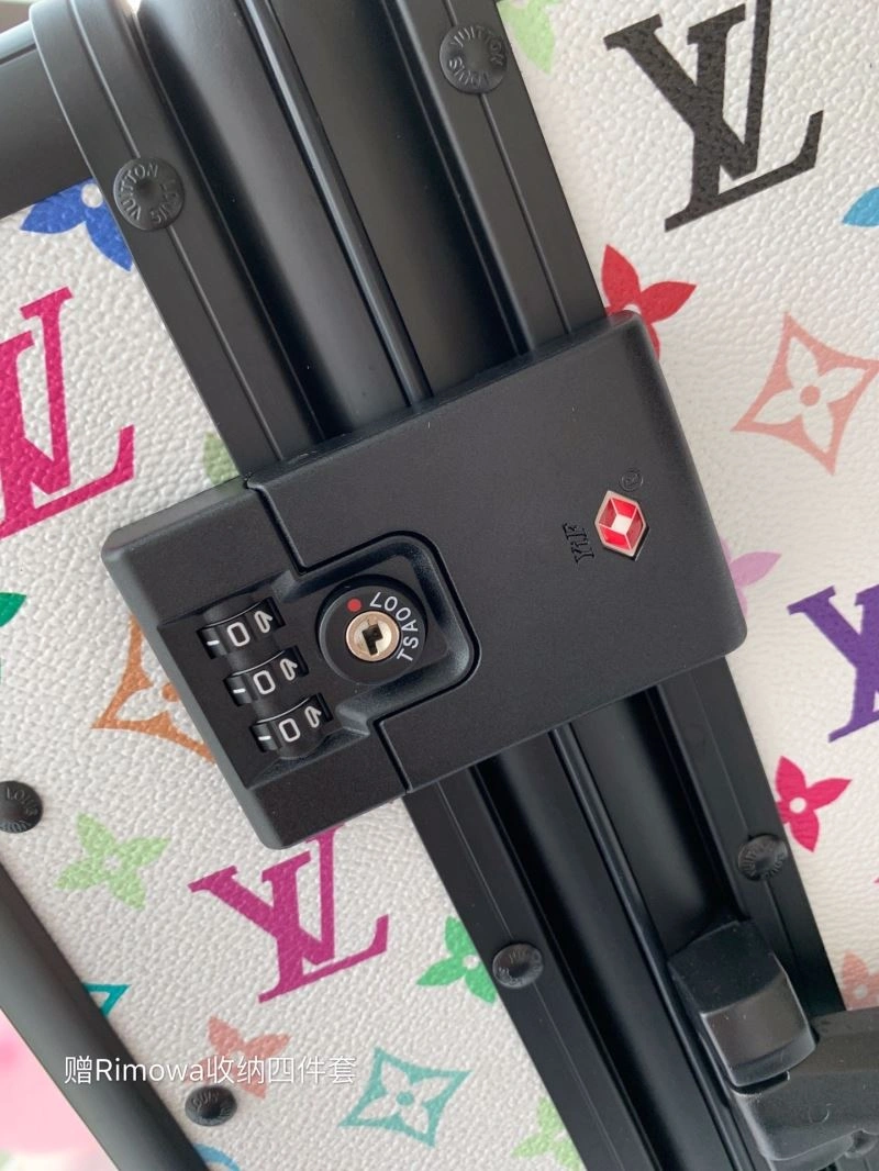 Louis Vuitton Suitcase QuickDry 65431