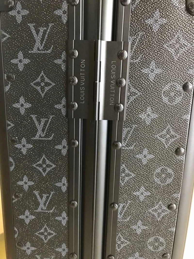 Resilient Louis Vuitton Suitcase 65387