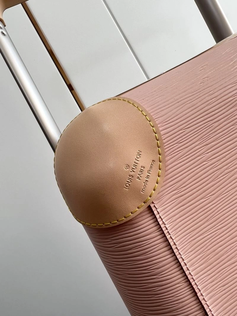 Versatile Louis Vuitton Suitcase 65390