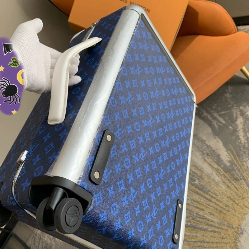 Unisex Louis Vuitton Suitcase 65422