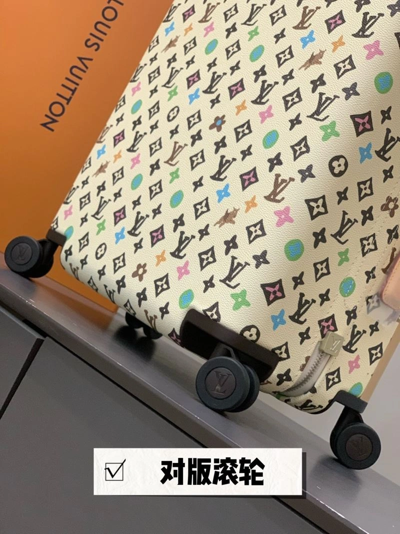 Louis Vuitton Suitcase Effortless 71482