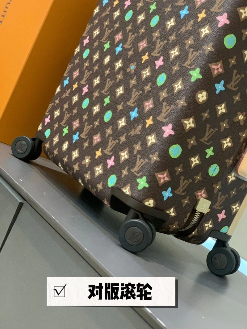 WellDesigned Louis Vuitton Suitcase 71490