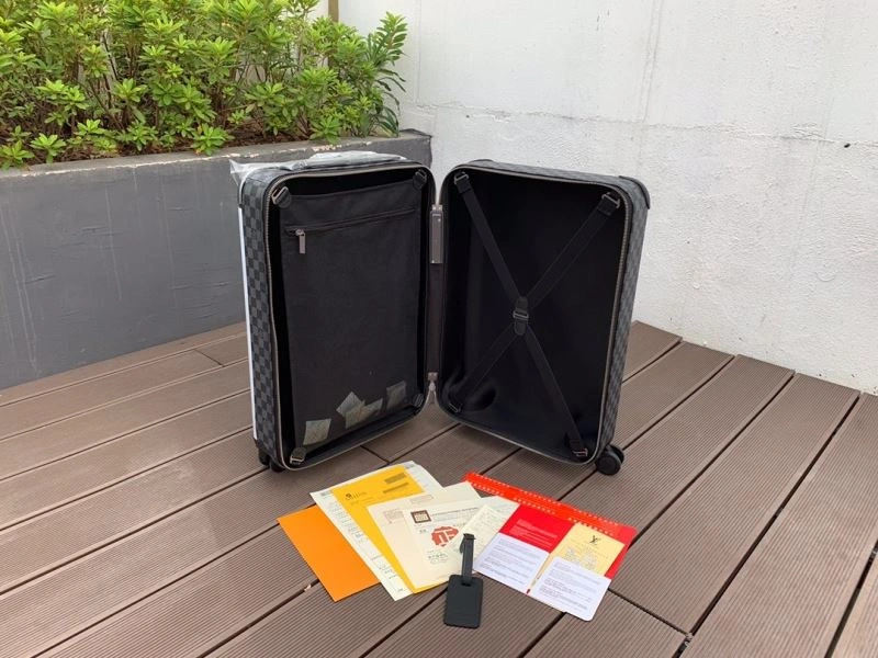 Louis Vuitton Suitcase Breathable 71472