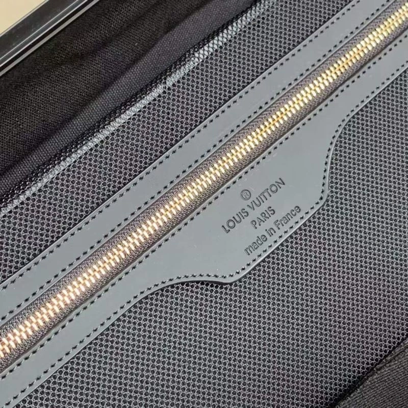 Flexible Louis Vuitton Suitcase 71462