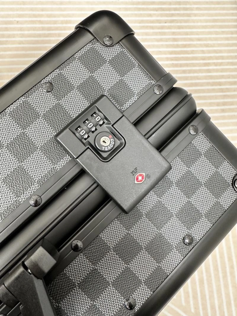 Sophisticated Louis Vuitton Suitcase 71465