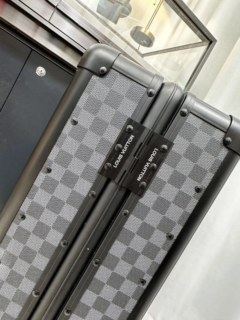 Sophisticated Louis Vuitton Suitcase 71465