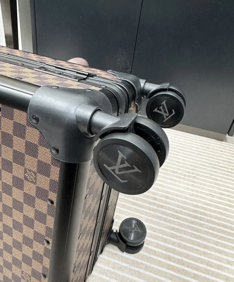 Louis Vuitton Suitcase Sophisticated 71460