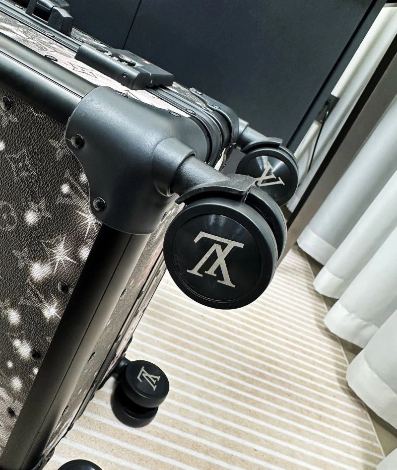 Louis Vuitton Suitcase Compact 71478