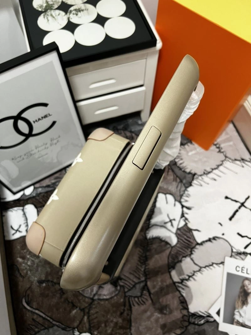 Louis Vuitton Suitcase Durable 71454
