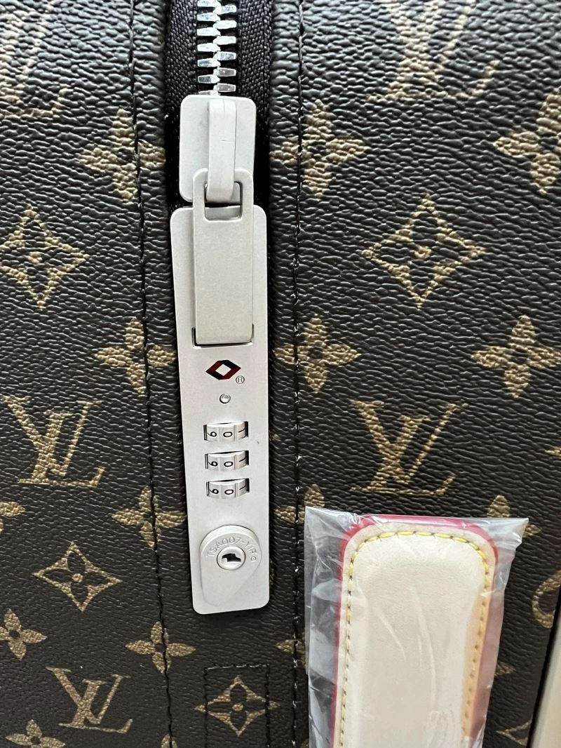 Classic Louis Vuitton Suitcase 71479