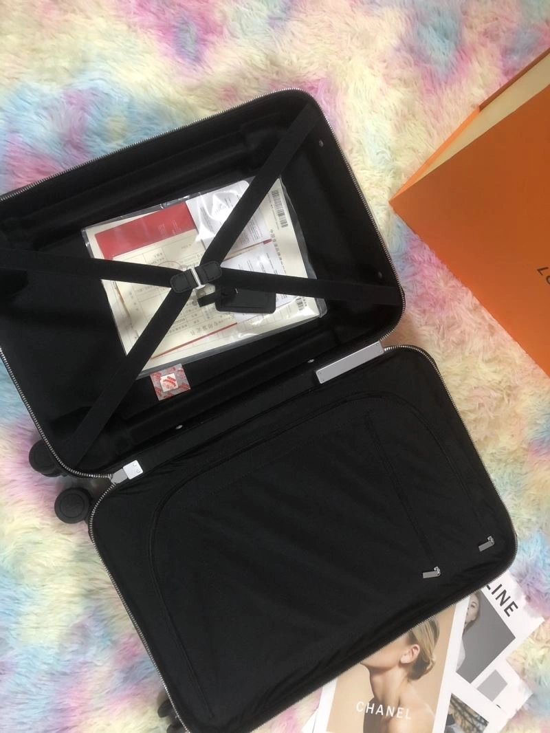 Louis Vuitton Suitcase Soft 71438