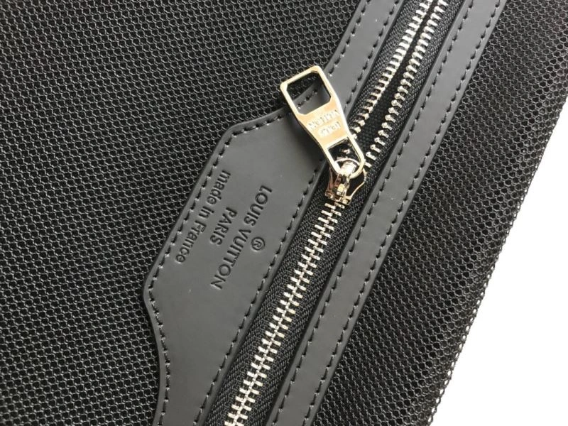 Louis Vuitton Suitcase EyeCatching 71435