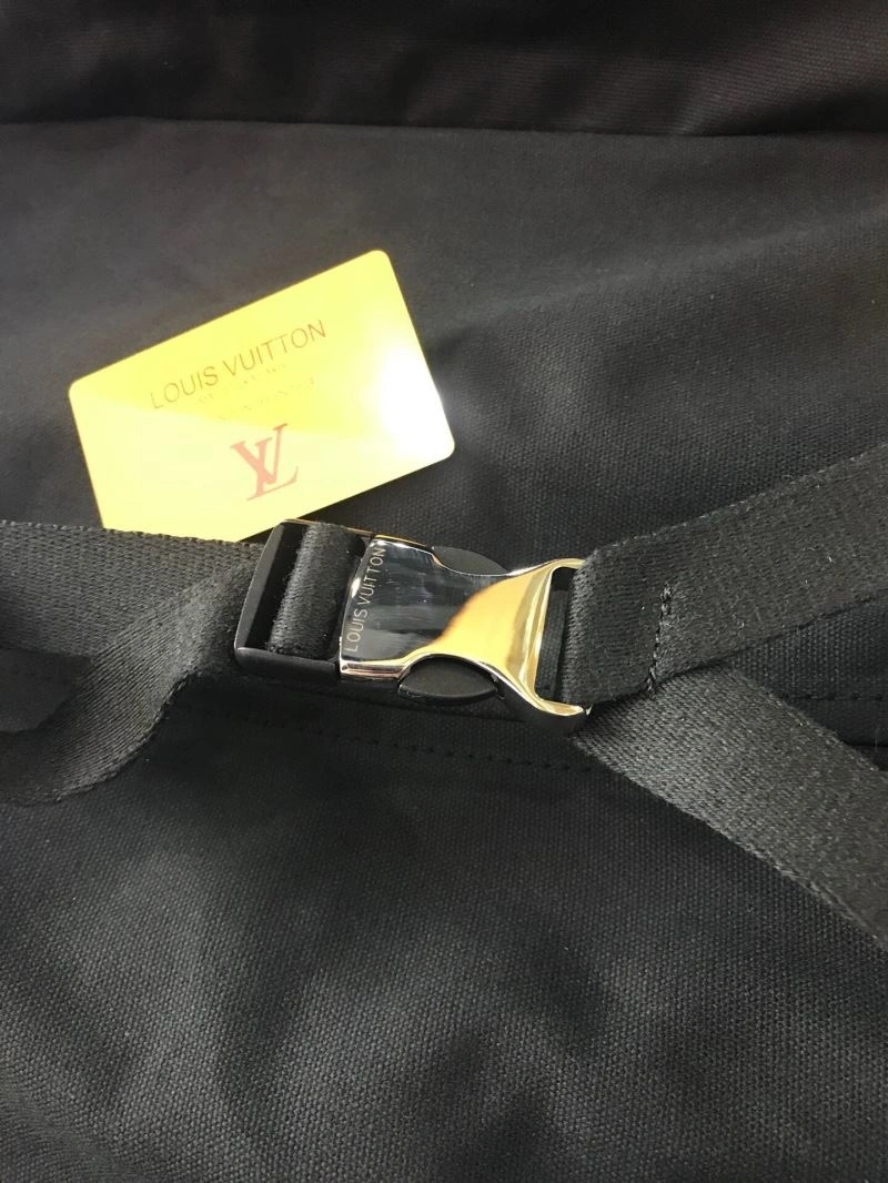 Louis Vuitton Suitcase EyeCatching 71435