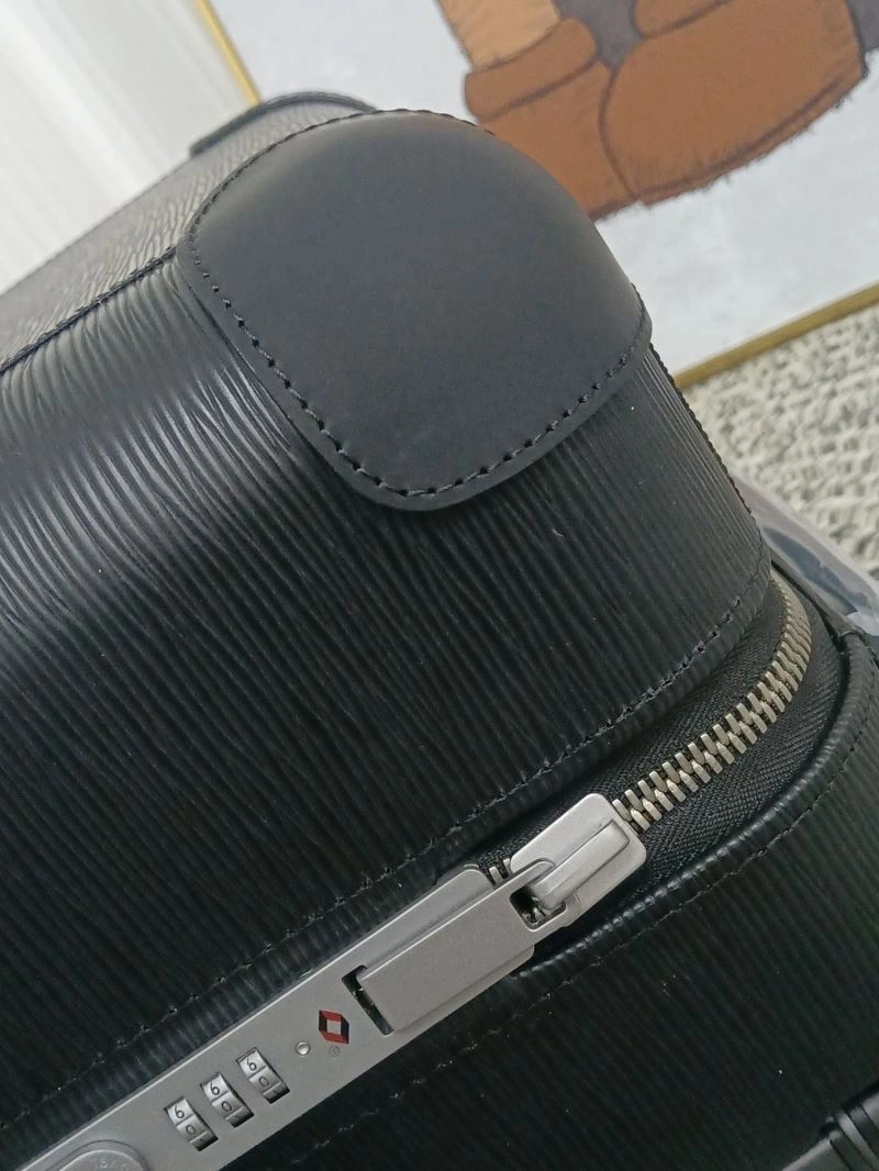 Resilient Louis Vuitton Suitcase 71431