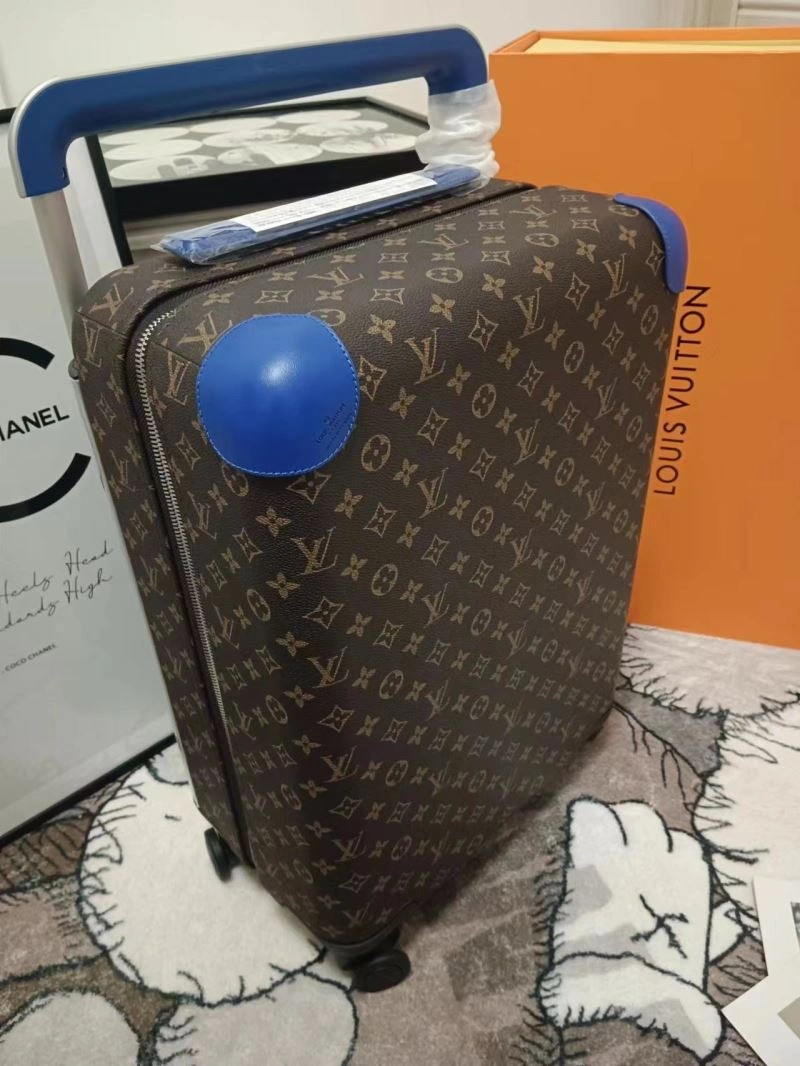 Versatile Louis Vuitton Suitcase 71468