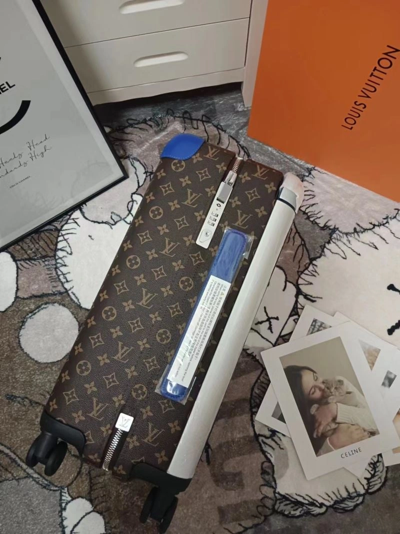Versatile Louis Vuitton Suitcase 71468