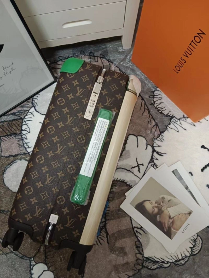 ComfortFit Louis Vuitton Suitcase 71458