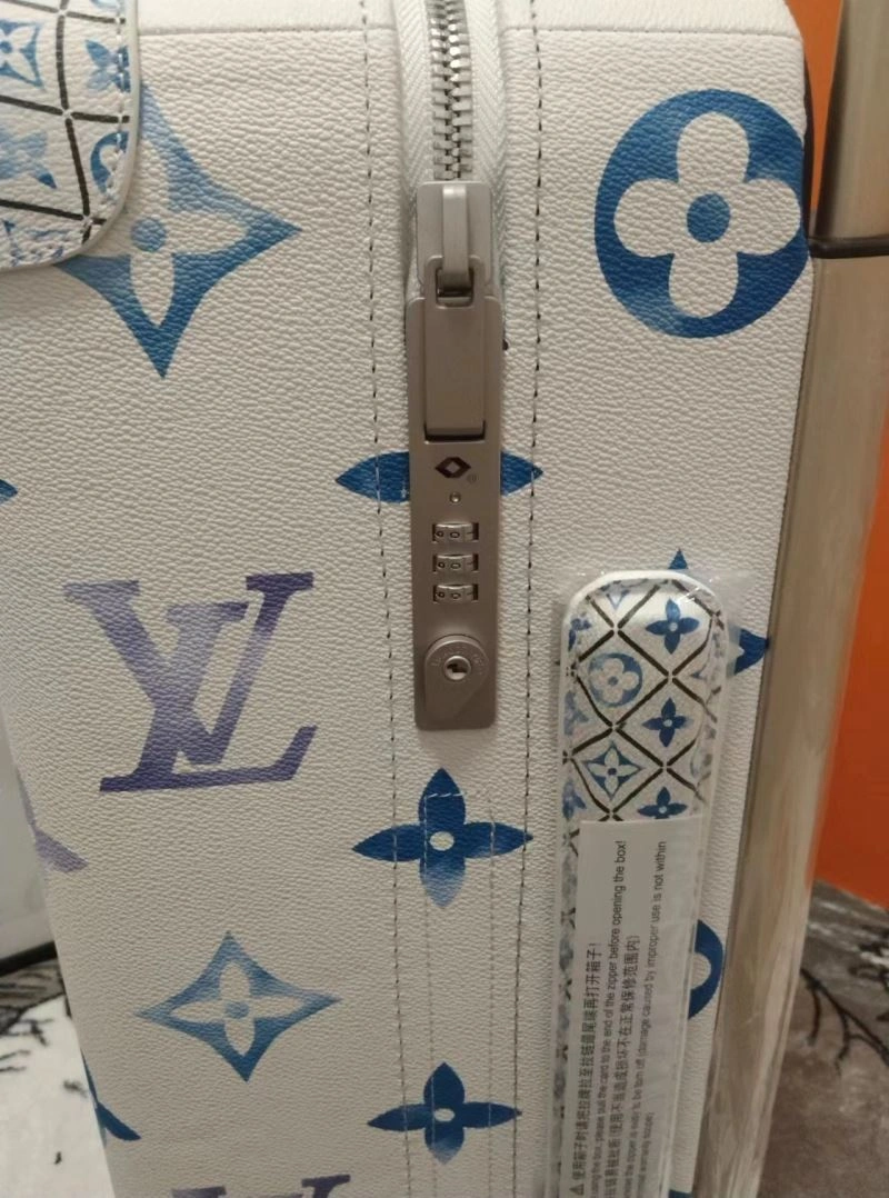 Trendy Louis Vuitton Suitcase 71425