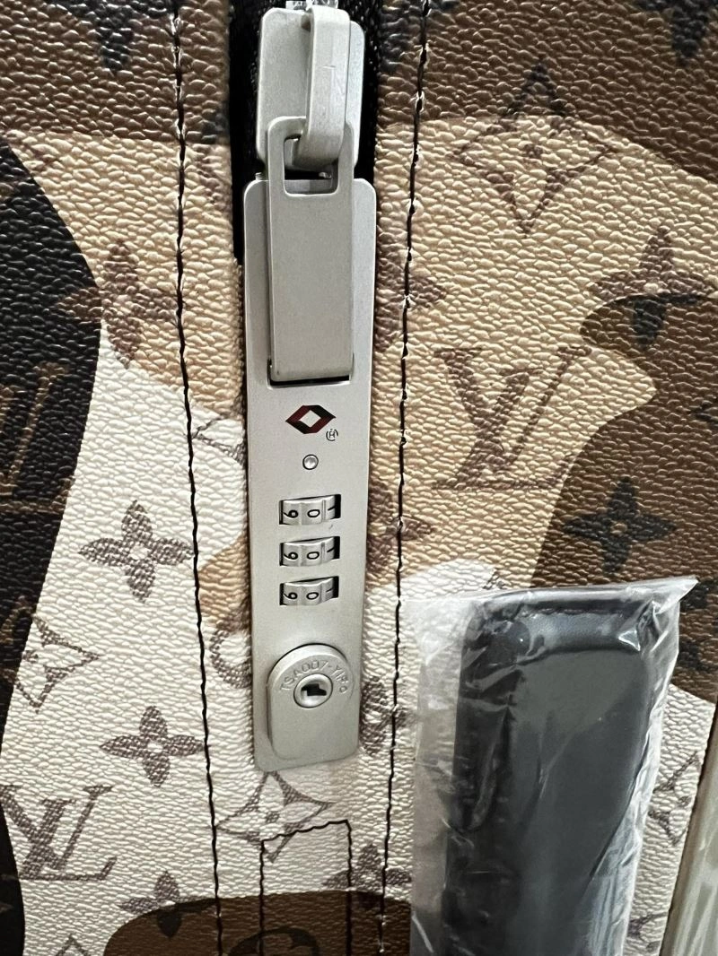 Louis Vuitton Suitcase WaterResistant 71418