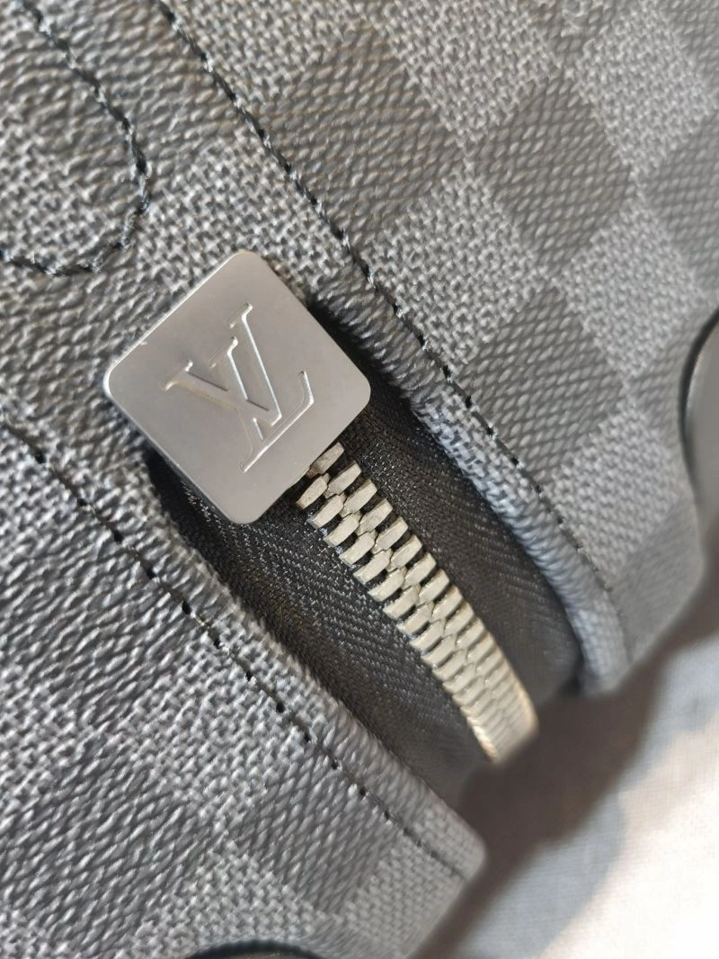 Louis Vuitton Suitcase Resilient 65326