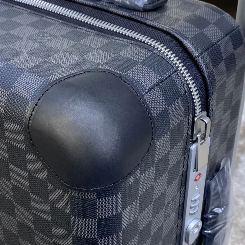 Louis Vuitton Suitcase Bold 65321