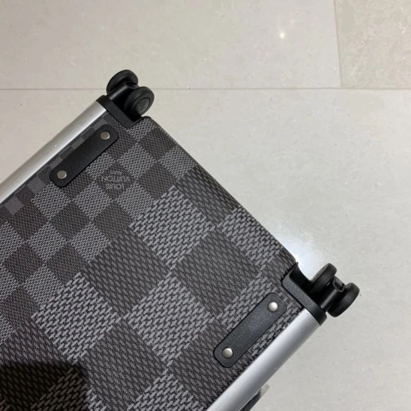 Youthful Louis Vuitton Suitcase 65295