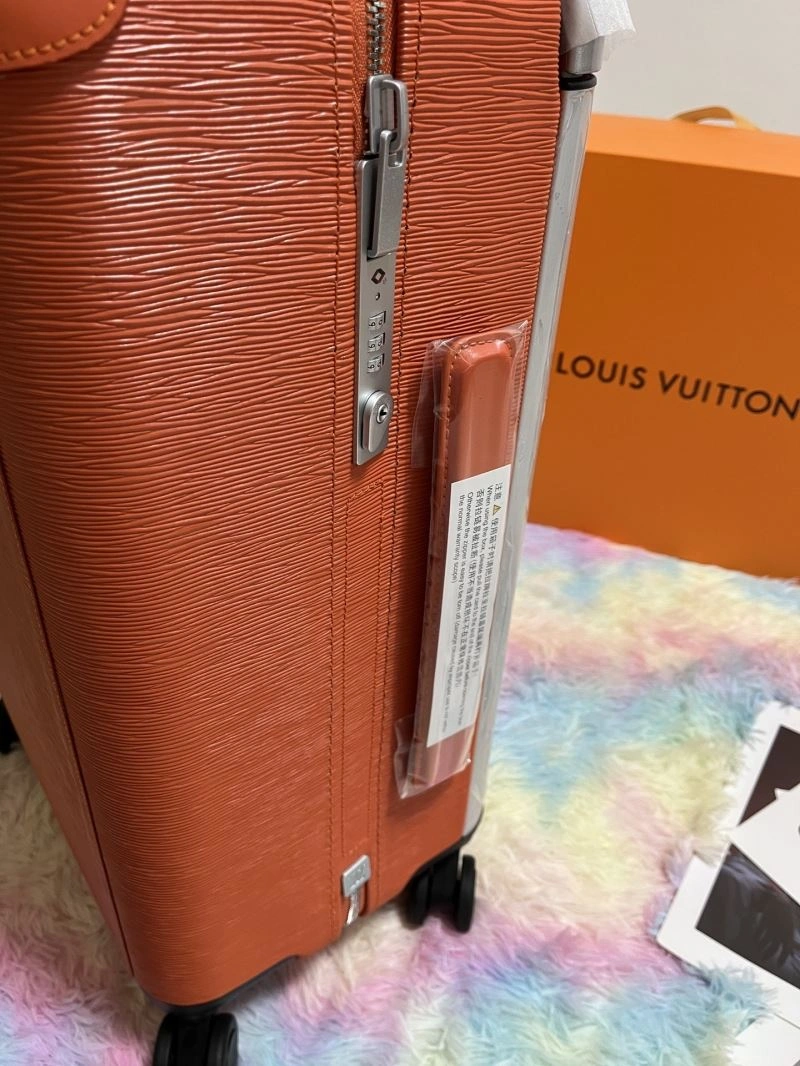 ModernLook Louis Vuitton Suitcase 65327