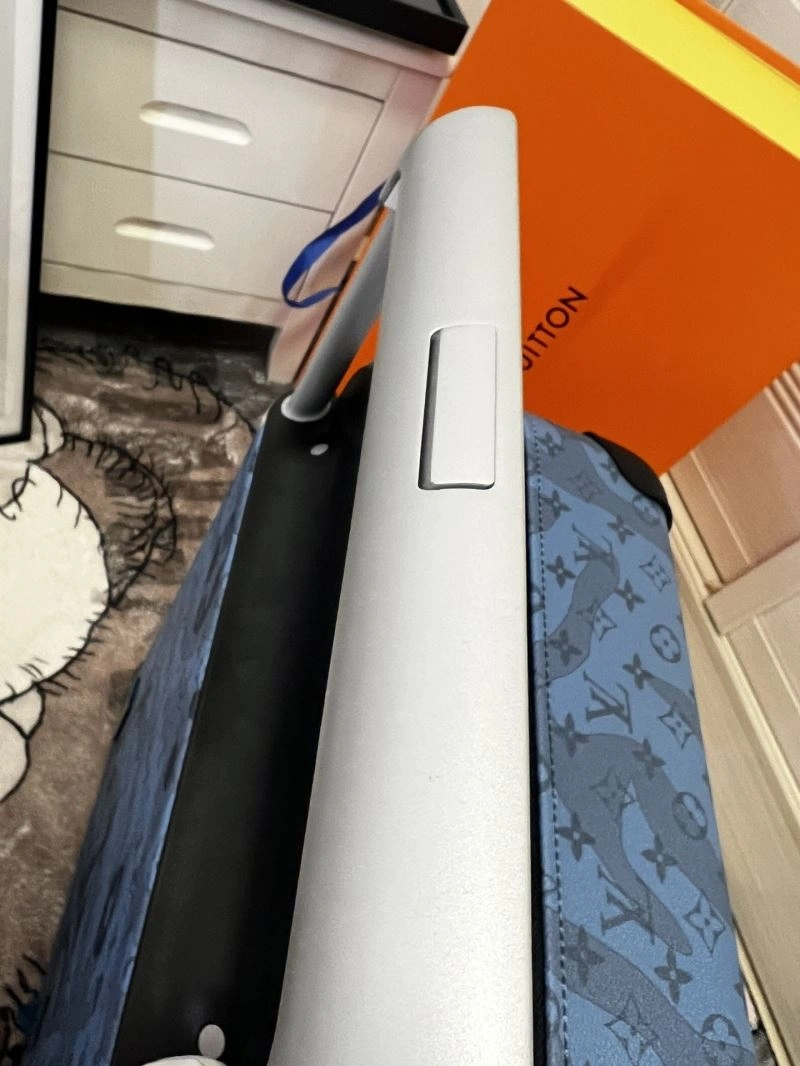 Cozy Louis Vuitton Suitcase 65281
