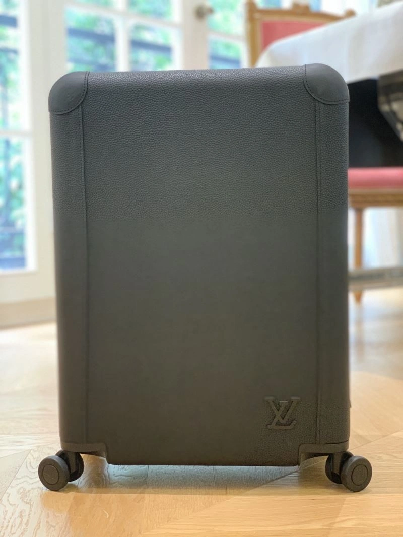 Minimalist Louis Vuitton Suitcase 65268