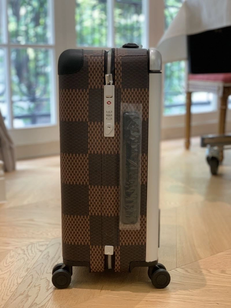 Louis Vuitton Suitcase Sleek 65280
