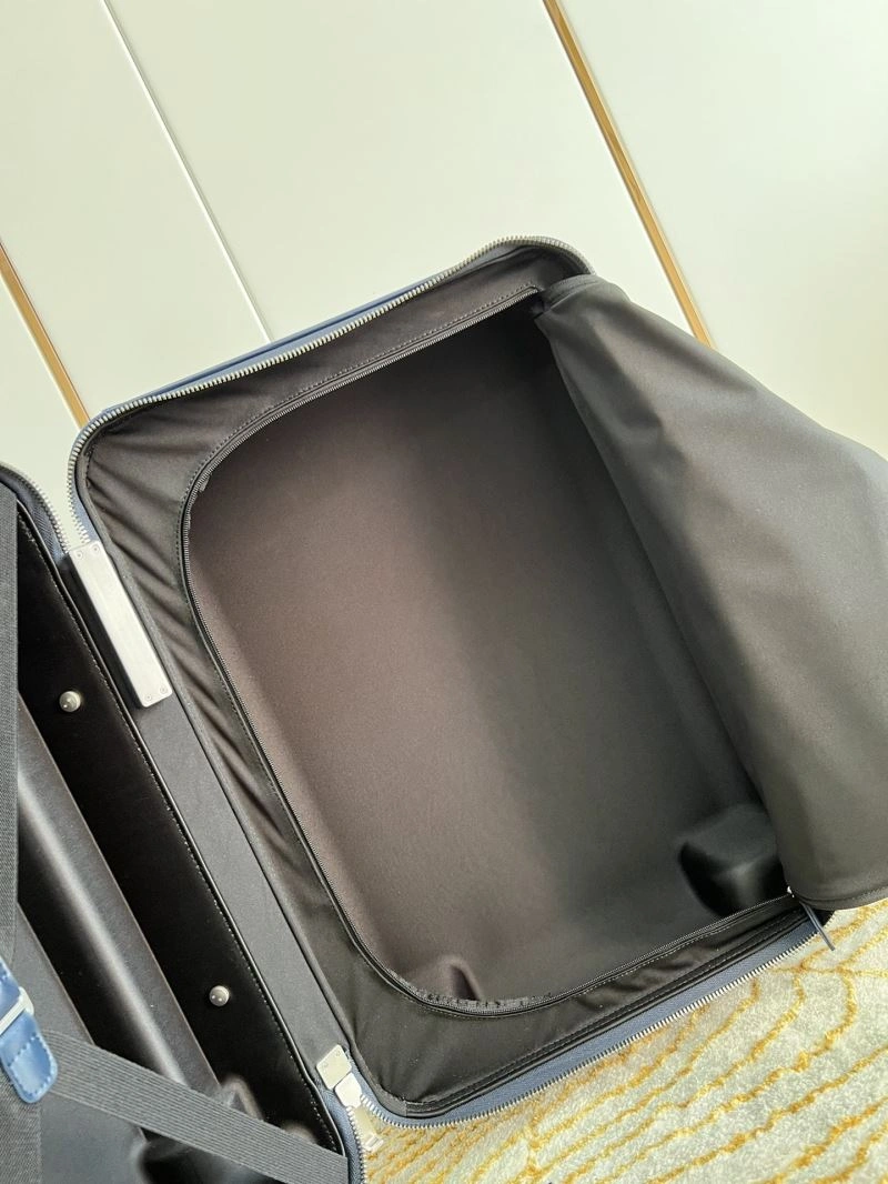 Snug Louis Vuitton Suitcase 65228