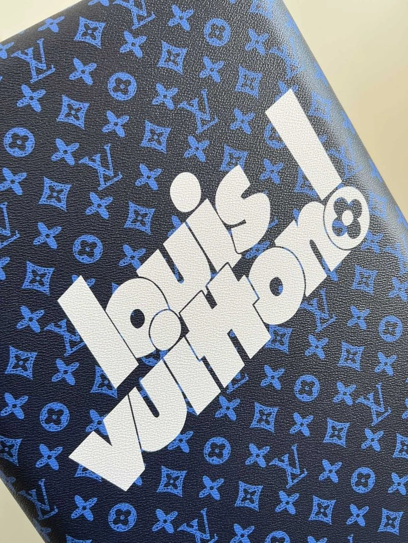 EyeCatching Louis Vuitton Suitcase 65227