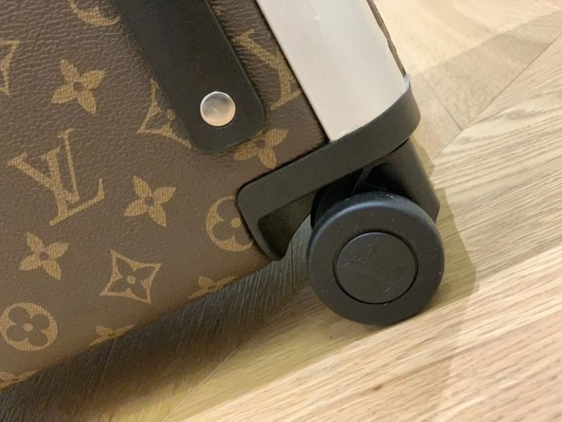 Packable Louis Vuitton Suitcase 65142