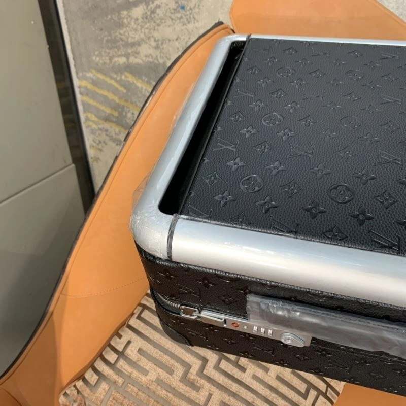 Efficient Louis Vuitton Suitcase 65138