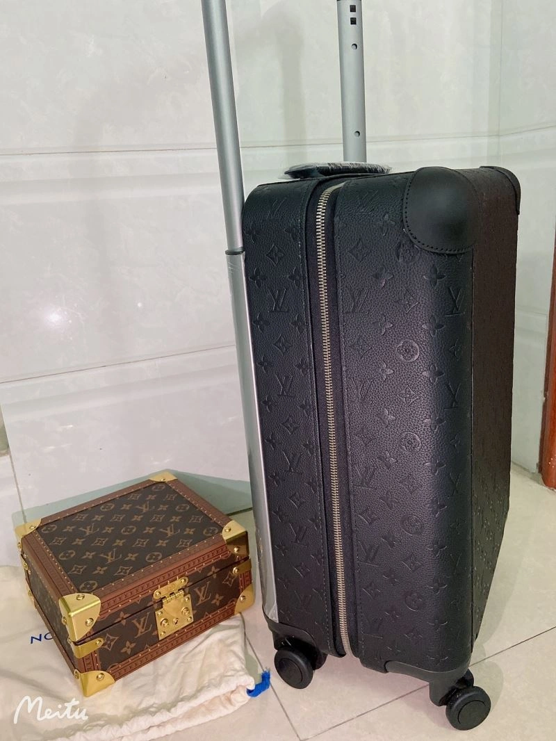 Louis Vuitton Suitcase WrinkleFree 65133