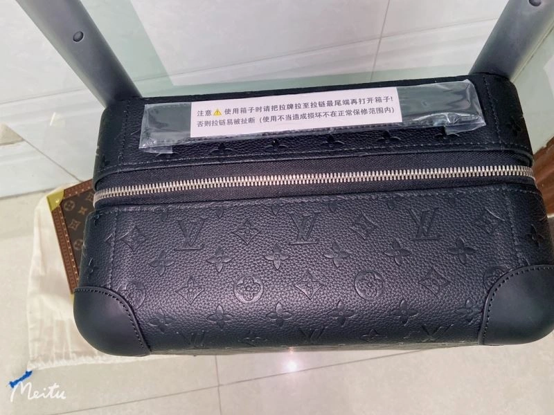 Louis Vuitton Suitcase WrinkleFree 65133
