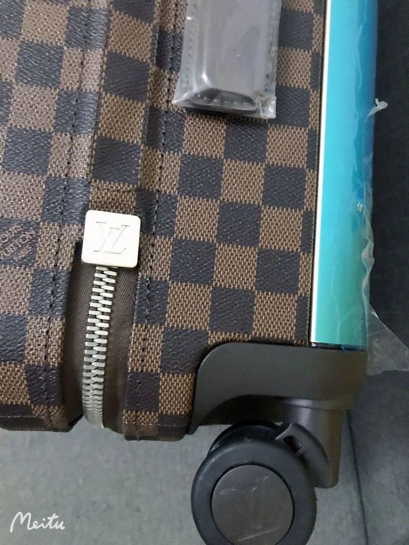 TimelessDesign Louis Vuitton Suitcase 65130