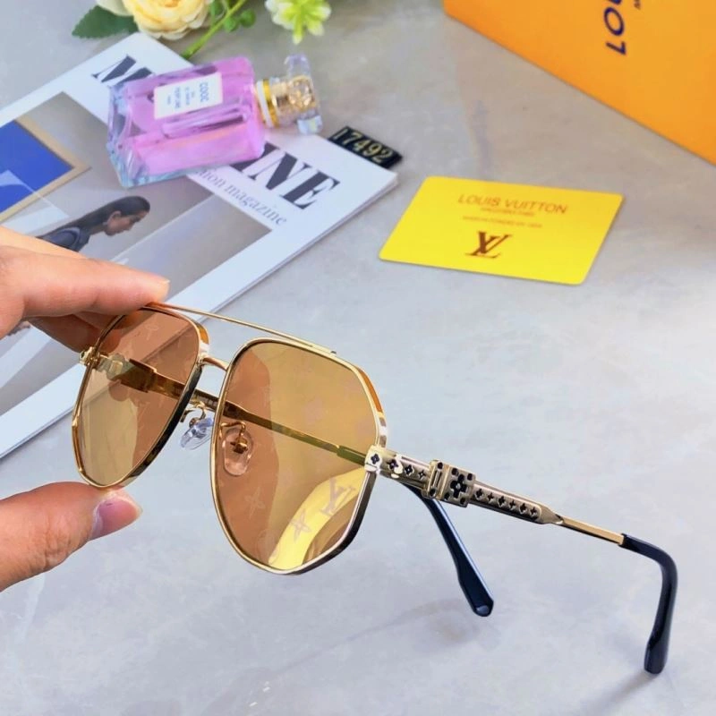 Elegant Louis Vuitton Sunglasses 280779