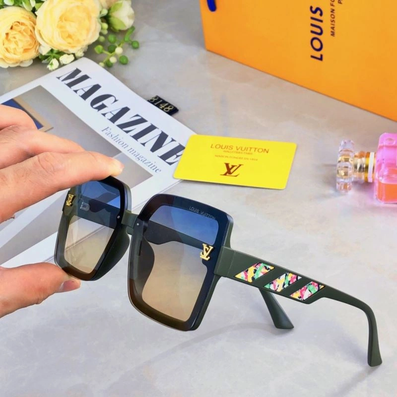 EyeCatching Louis Vuitton Sunglasses 280776