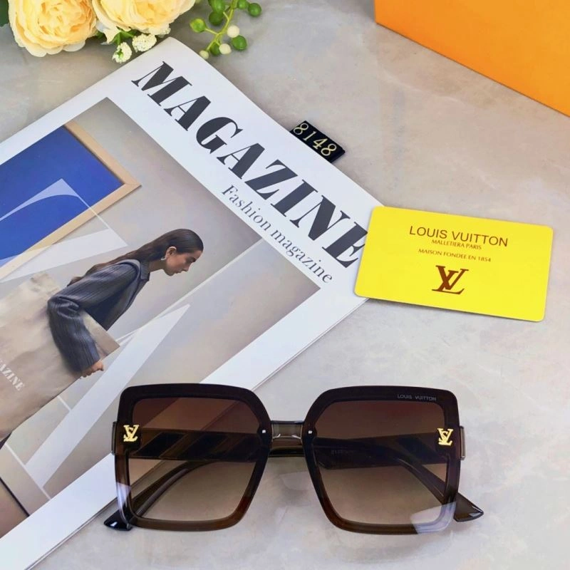 EyeCatching Louis Vuitton Sunglasses 280776